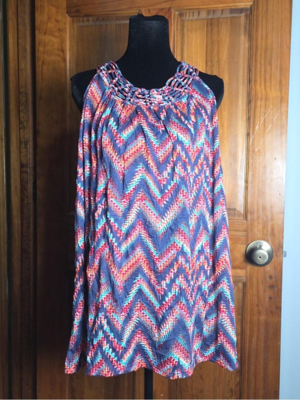 Multi-Colored Sleeveless Summer Top Twisted Braid Scoop Collar Large White Stag